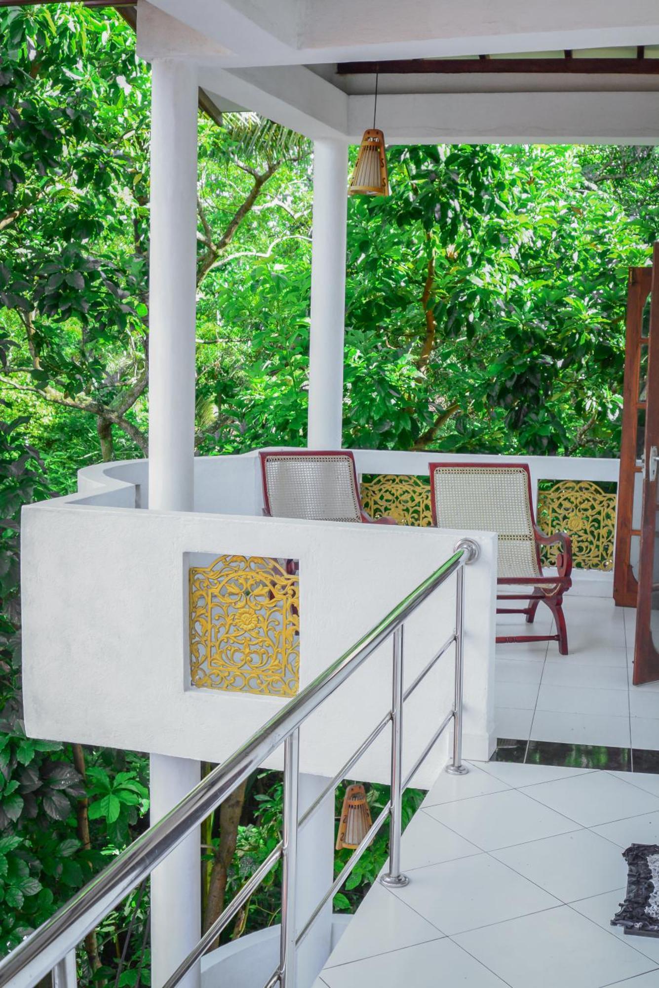 Sakurahana Villa And Ayurveda Aluthgama Bagian luar foto